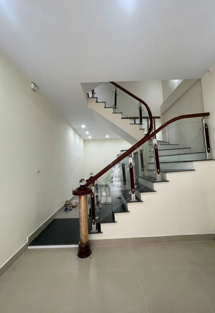 NHÀ DÂN XÂY- ĐƯỜNG CỔ NHUẾ-  NGÕ Ô TÔ ĐỖ CỬA, VỪA Ở VỪA KINH DOANH - GIÁ 12,7 TỶ